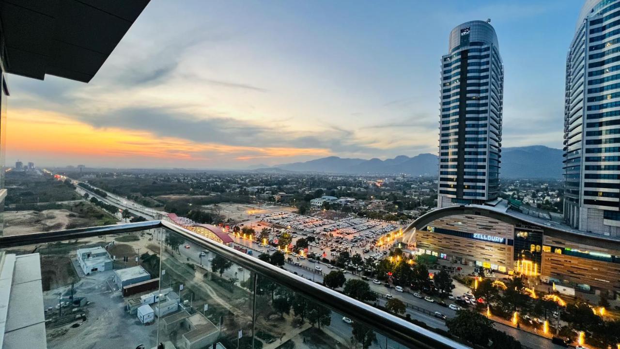 דירות איסלמאבד Sky Heights Luxury Apart Facing Centaurus מראה חיצוני תמונה