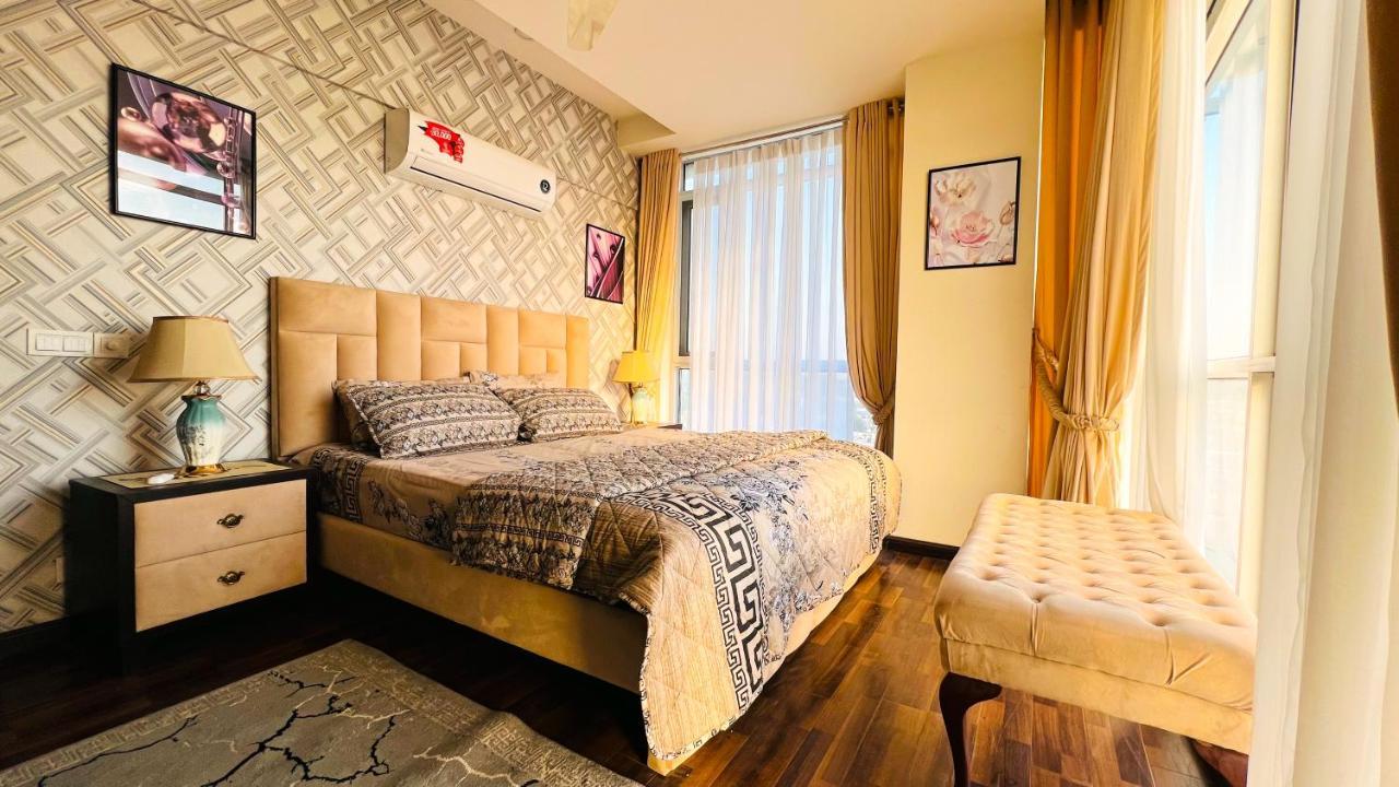 דירות איסלמאבד Sky Heights Luxury Apart Facing Centaurus מראה חיצוני תמונה