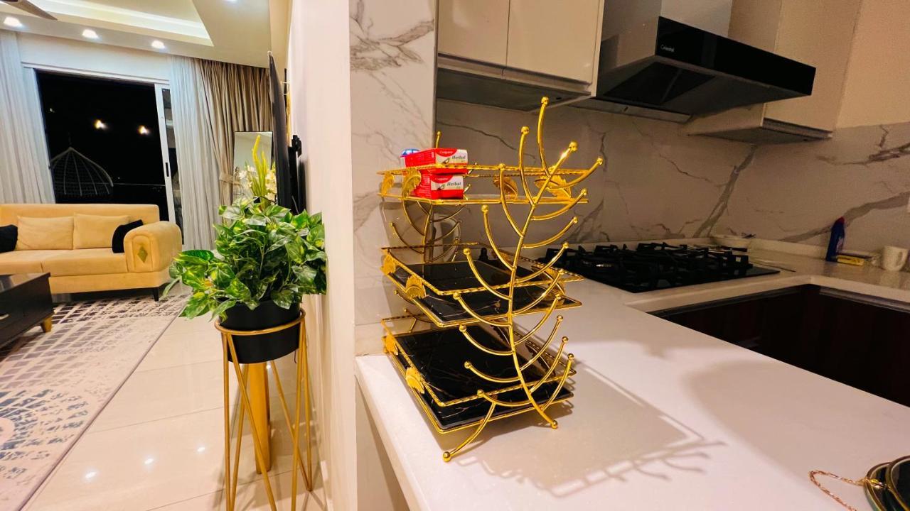 דירות איסלמאבד Sky Heights Luxury Apart Facing Centaurus מראה חיצוני תמונה
