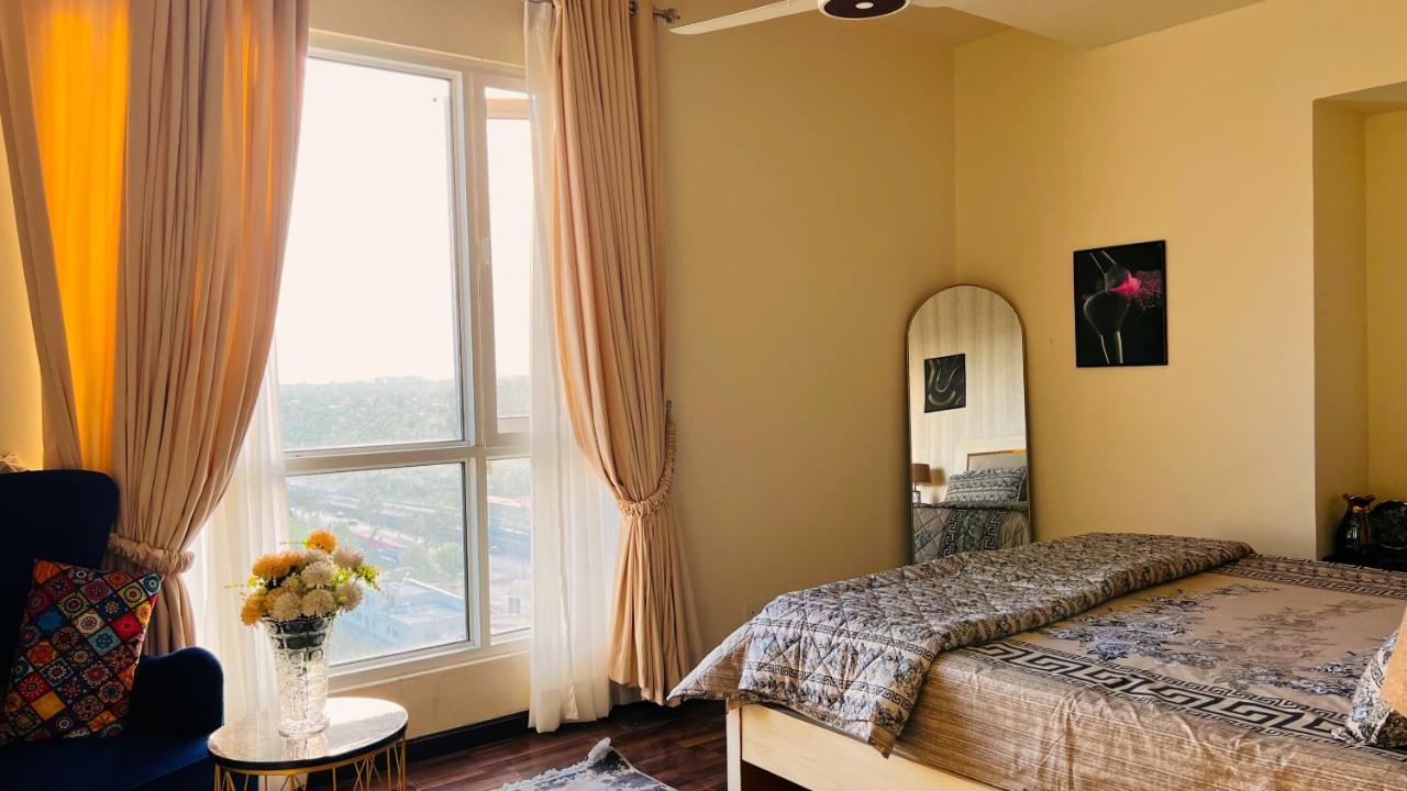 דירות איסלמאבד Sky Heights Luxury Apart Facing Centaurus מראה חיצוני תמונה