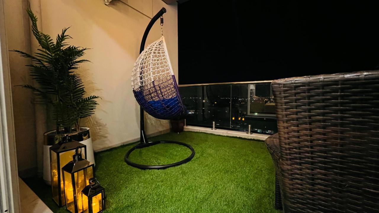 דירות איסלמאבד Sky Heights Luxury Apart Facing Centaurus מראה חיצוני תמונה