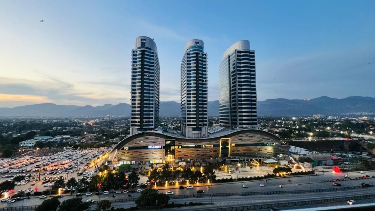 דירות איסלמאבד Sky Heights Luxury Apart Facing Centaurus מראה חיצוני תמונה